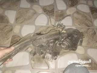  4 ضواو بريوس 2010 اوروبي مع محولاتهم شغلات ضو الجهه اليسار بده قزازه مطلوب فيهم 100  موجودات اربد الصر