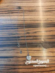  20 براند زارا و شارلز اند كيت 15 دينار