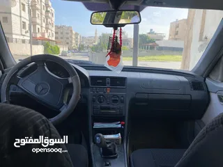  1 مرسيدس جير عادي c180 للبيع