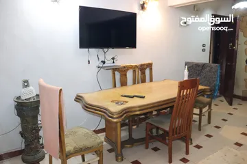  4 شقة مفروشة بالكامل مع جميع المرافق والانترنت خلف النادي الأهلي بمدينة نصر