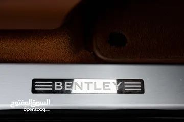  16 Bentley Bentayga V8