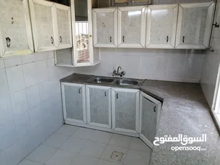  5 روف للايجار في الهاشمي الشمالي خلف حلويات العنبتاوي قرب مسجد بيعة الرضوان. فارع ويدون مصعد