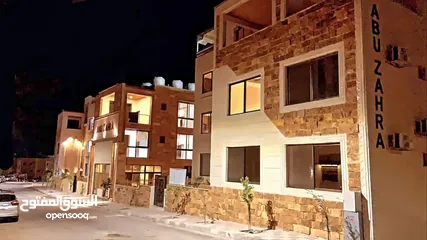  1 شقة استثمارية فاخرة للبيع (طابق ارضي)