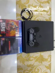  2 Ps4 look like new 1 controller and 2 games