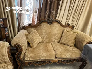  7 طقم كنب بحالة ممتازة مصري دمياطي حفر