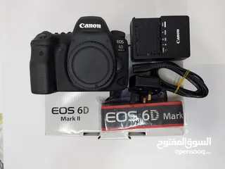  1 للبيع كاميرا canon 6d mark2 -عداد الشتر (13k) فقط.  -الكاميرا وكالة نظيفة جدا استخدام شخصي فقط