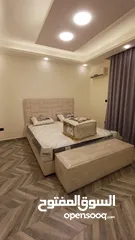  5 شقة مفروشة مميزة و فرش فاخر في - عبدون - غرفتين نوم و ترس واسع و مميز جدا (6841)