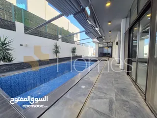  13 فيلا مفروشة مع مسبح للبيع في طريق المطار مساحة بناء 450م