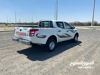  6 ديـــزل وانيت ميتسوبيشي   MITSUBISHI L200   (ديــــــزل)  مديل//2017  4*4 دبـــــــل  قير عادي