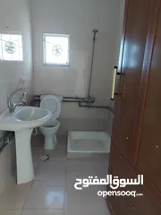  3 شقق للإيجار