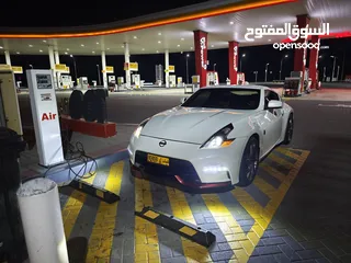  13 نيسان 370Z للبيع