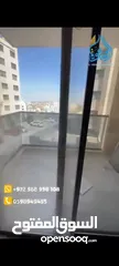  4 شقه مميزة جديده للايجار لم تسكن بعد موقع استراتيجي مميز - الارسال قرب وزاره الشباب و الرياضه