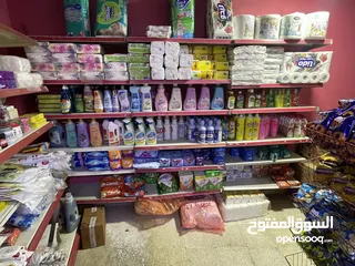  9 سوبر ماركت للبيع  قائم بموقع مميز وحيوي وسكني ودوائر حكوميه ومدرسه وبجواره 7 مصانع