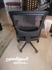  1 كرسي مكتب متحرك