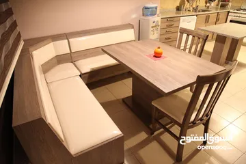 3 شقة 5 غرف نوم (طابق اخير مع روف مبني) في ضاحية الرشيد من المالك مباشرة