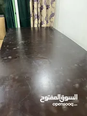  2 طاولة كبيرة كويتية مع 8 كراسي وبوفيه للبيع بحالة جيدة جاهزه