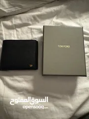 1 محفظة TOM FORD اصلية استعمال خفيف جدا