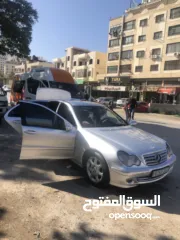  8 للبيع او البدل مرسيدس c220 اصل عمومي موديل 2006 بحالة ممتازه السعر 30 الف