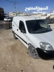  3 بيجو بارتنر 2011