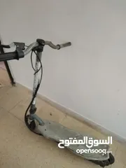  1 سكوتر اجنبي