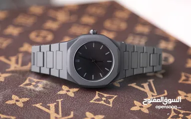  2 ساعات رجاليه دي ون ميلانو
