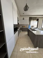  12 شقة مفروشة راقية للإيجار – طريق المطار  T213