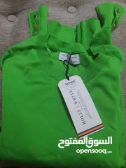  1 بلوزه بأكمام طويله ذات خامه جدا مميزه و ناعمه