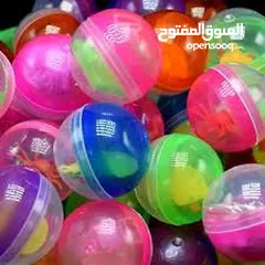  2 كرات بيض ملونه  قابل لاستخدام مئات المرات ل  مفاجئات و هدايا يوضع داخلها العاب او كاندي او ورق قرعه