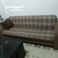  3 صوفا تفصيل حديد ثقيل عدد 2 وقابله للفتح كاتخت والجلوس واسعه لتخزين بحاله جيده والسعر حرق من الاخر