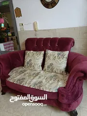  5 طقم كنب تركي 9 مقاعد بحالة جيدة جدا للبيع