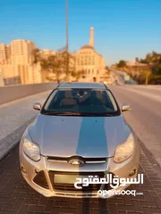  10 فورد فوكس 2015 فل إضافات للبيع 1600 بنزين