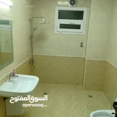  9 شقه غرفتين ومجلس و 3 حمام ومطبخ  مفروشه بالكامل شامل كهرباء وماء وانترنت  أم صلال محمد