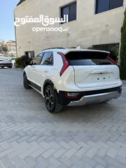  17 كيا نيرو ترخيص 2022 محرك 1600 هايبرد