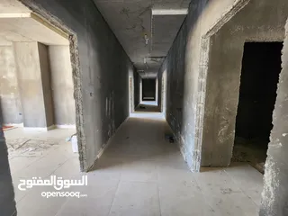  2 مكتب تجاري فاخر وبموقع مميز جدا للبيع في أفضل مواقع السابع   الرقم المرجعي :   4015