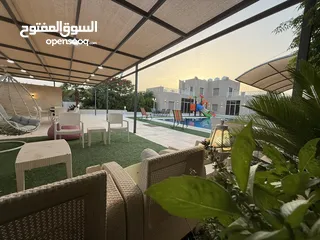 1 مزرعة نخيل مجهول + شاليه مودرن للبيع