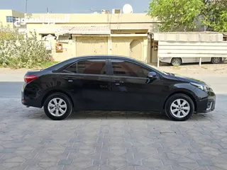  2 Toyota corella 2014 GCC V4 price 27,000 AED