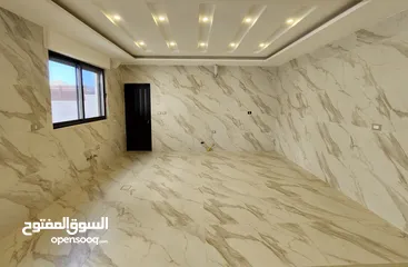  6 شقه ارضيه مميزه مقابل سكن خاص 240 م داخلي 4 نوم حي الصحابة كرادور عبدون رجم عميش تدفئه تحت البلاط