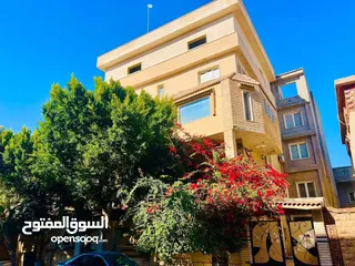  1 فيلا 5 طوابق زناتة مقابل شارع جامعة طرابلس