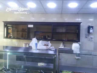  8 مطعم حمص و فول للبيع مجهز بالكامل.
