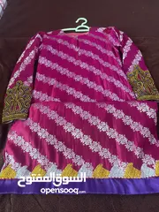  4 ملابس عمانية متنوعة