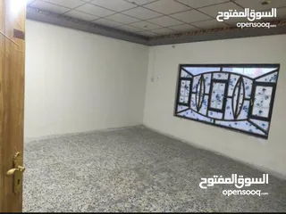  3 بيت للبيع في القبلة