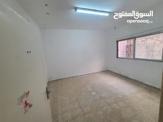  7 شقة طابق شبه ارضي للبيع العاجل بسبب السفر موقع مميز جدا قريب من كل  الخدمات