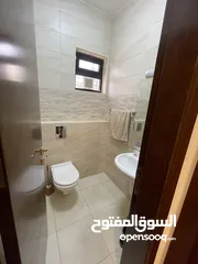  7 مزرعة و شاليه مميزة للبيع في منطقة الكمشة - الزرقاء
