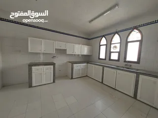  6 3 Bedrooms Villa for Rent in Shatti Al Qurum REF:844R