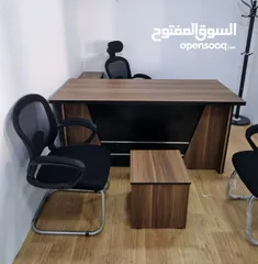  2 مكتب مدير للغرف الصغيرة عدة الوان متوفر بعدة الوان حسب الطلب توصيل مجاني داخل عمان والزرقاء