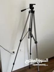  16 كاميرا canon eos 1200D فل hd بحالة ممتازة جدا للبيع بسعر مغري مع كامل مستلزماتها + هدايا عديدة