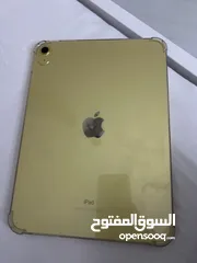  1 ‏iPad للبيع ما كم سنة iPad العاشر  