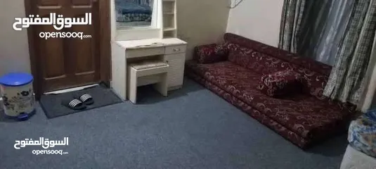  1 للايجار غرفه وحمام مفروشه حلوه ونظيفه  موجوده في الدايري قريب جامعة صنعاء الجديد