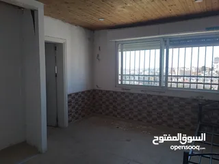  4 استديو و روف في منطقة الرابية موقع خيالي