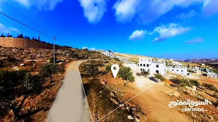  2 أرض مميزة للبيع في أم رمانة على شارع الأردن